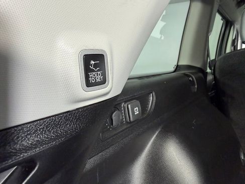 Certified 2023 Jeep Grand Cherokee Limited w/ Luxury Tech Group II image 30