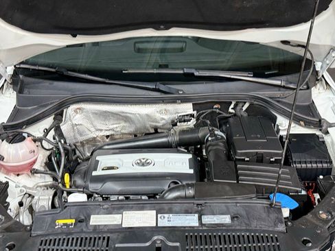 Used 2017 Volkswagen Tiguan Sport image 94