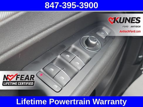 Used 2023 Alfa Romeo Stelvio Veloce AWD/4WD image 35