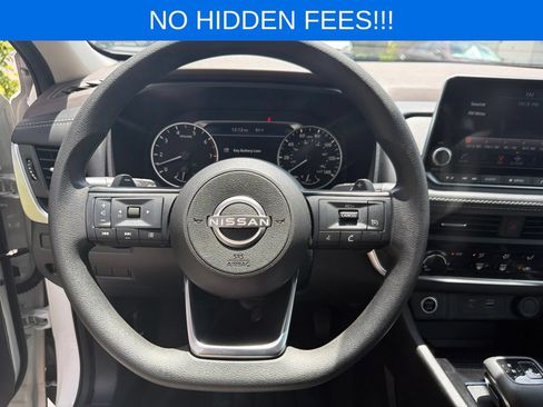 Used 2023 Nissan Rogue S FWD image 17