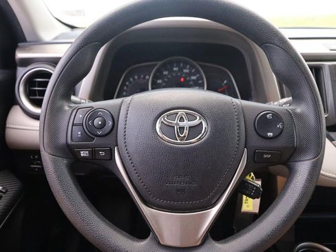 Used 2014 Toyota RAV4 XLE FWD image 11