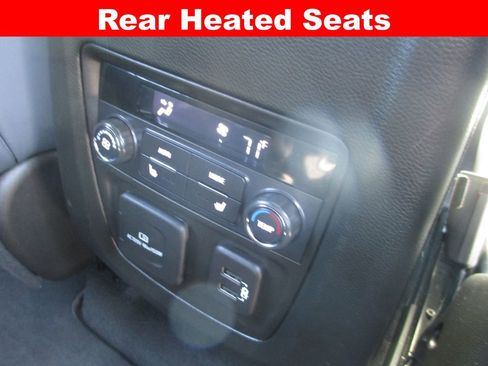 Used 2024 Buick Enclave Premium w/ Experience Buick Package AWD/4WD image 25