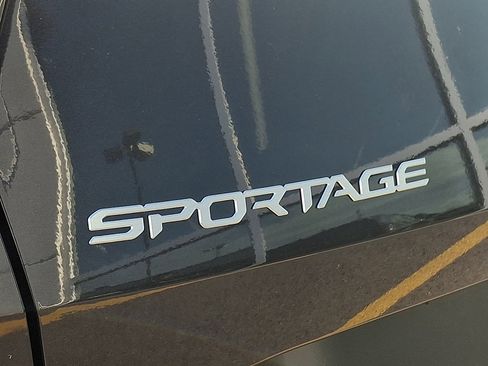 New 2026 Kia Sportage LX w/ LX Convenience Package image 24