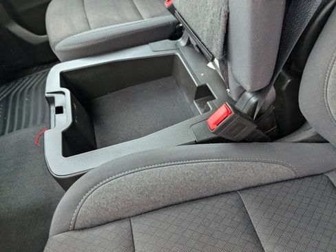 Used 2024 Chevrolet Silverado 2500 Custom w/ Custom Value Package image 17