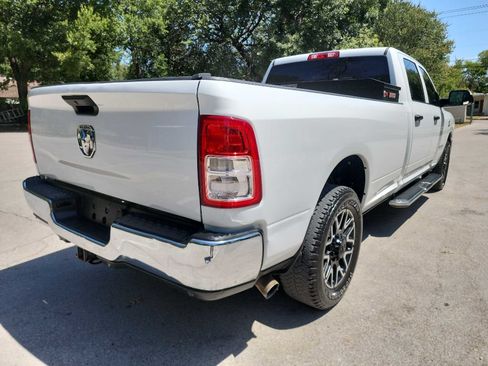 Used 2022 RAM 2500 Tradesman w/ Chrome Appearance Group RWD image 9