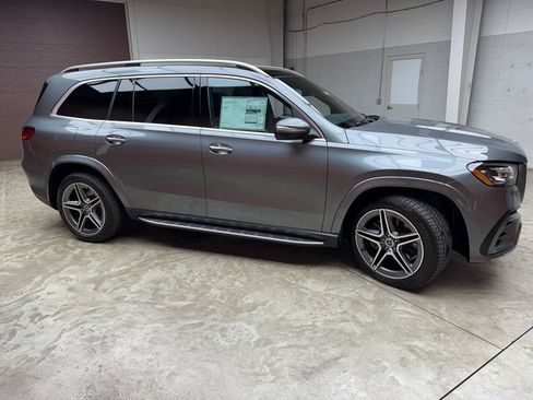 New 2025 Mercedes-Benz GLS 450 4MATIC image 6