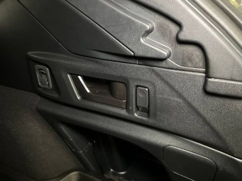 Used 2025 Subaru Outback Onyx Edition AWD/4WD image 64