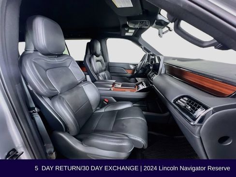 Used 2024 Lincoln Navigator Reserve AWD/4WD image 36
