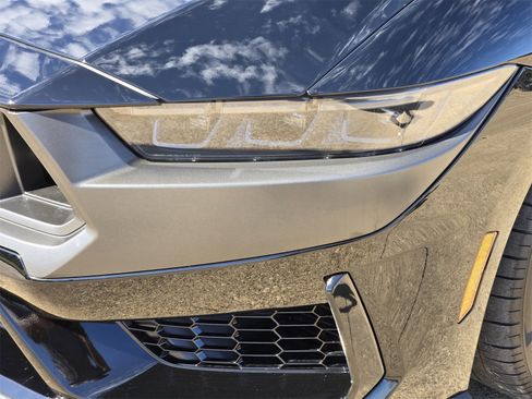 Used 2024 Ford Mustang Dark Horse image 11