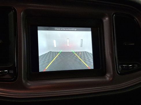 Used 2023 Dodge Challenger SXT image 15