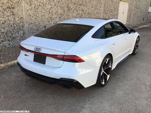 Used 2024 Audi RS 7 Performance AWD/4WD image 5