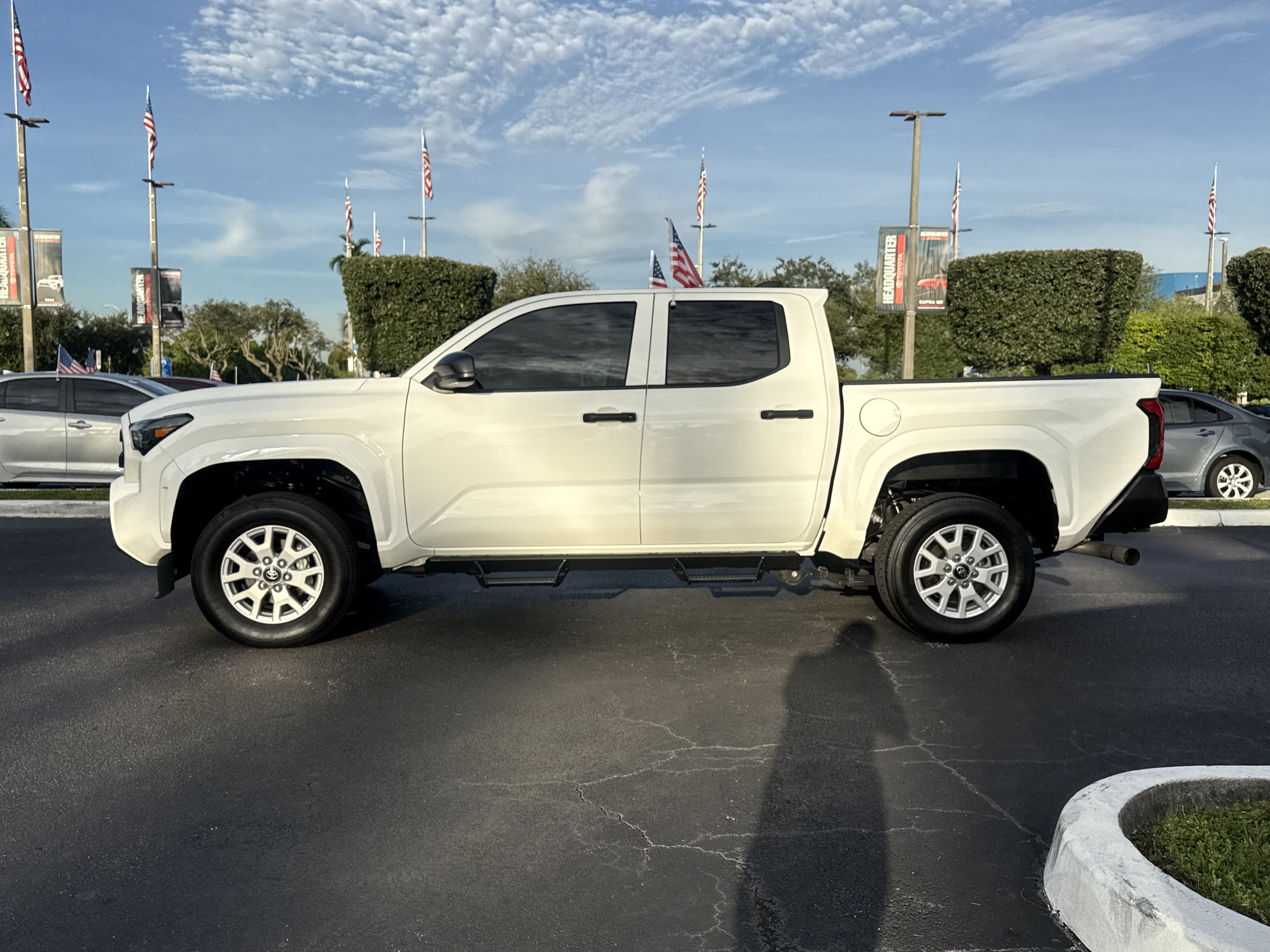 Used 2024 Toyota Tacoma SR RWD image 7