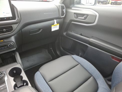 New 2025 Ford Bronco Sport Outer Banks w/ Sasquatch Outer Banks Package image 11