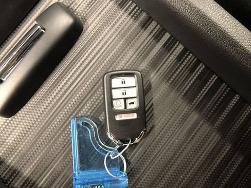 Used 2020 Honda Passport Sport image 11