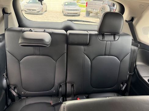 Used 2024 Honda Pilot Elite image 26