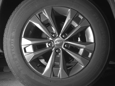 Used 2025 Chevrolet Equinox LT FWD image 15