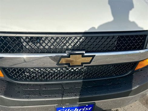 New 2025 Chevrolet Express 2500 image 25