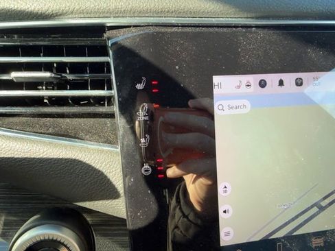 Used 2022 Jeep Wagoneer Series II w/ Rear Seat Video Group 1 image 30