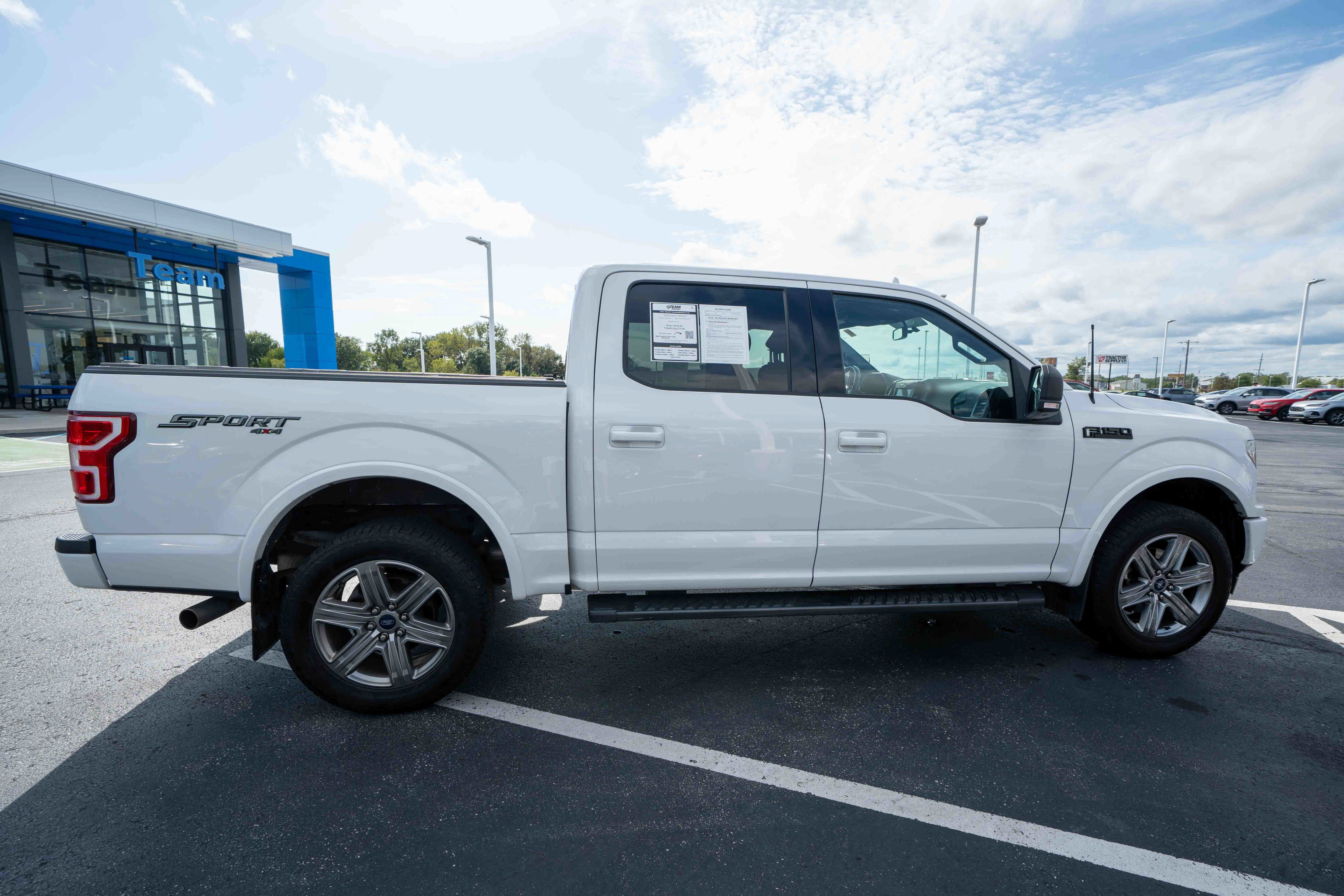 Used 2018 Ford F150 XLT w/ Equipment Group 302A Luxury AWD/4WD image 6