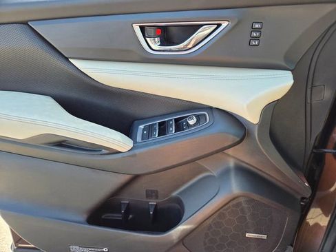 Used 2021 Subaru Ascent Limited w/ Technology Package AWD/4WD image 18