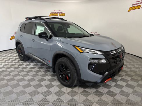 New 2026 Nissan Rogue SV AWD/4WD image 8