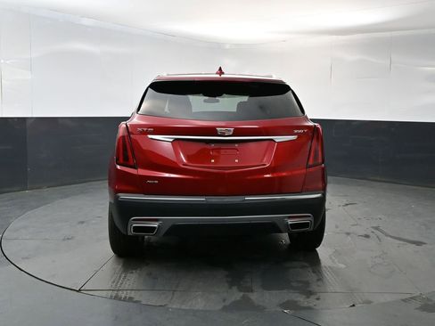 Used 2024 Cadillac XT5 Premium Luxury AWD/4WD image 4