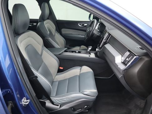 Used 2021 Volvo XC60 T5 R-Design w/ Protection Package Premier image 21