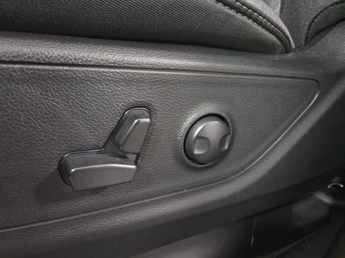 Used 2023 RAM 1500 Big Horn AWD/4WD image 31