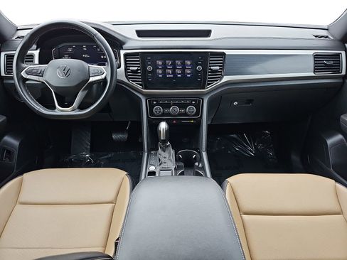 Used 2022 Volkswagen Atlas Cross Sport SE image 9