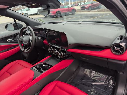 Certified 2025 Chevrolet Blazer EV SS image 29