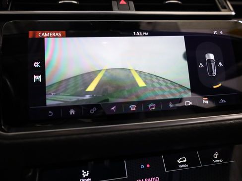 Used 2018 Land Rover Range Rover Velar S image 61