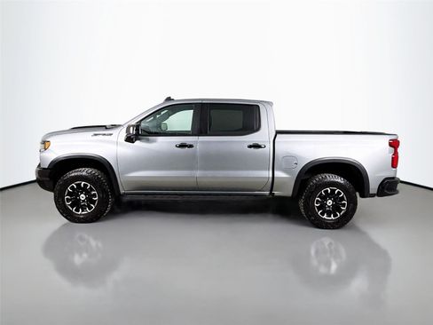 Used 2023 Chevrolet Silverado 1500 ZR2 AWD/4WD image 6