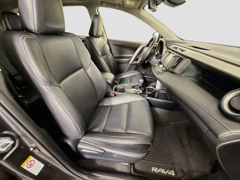 Used 2016 Toyota RAV4 Limited AWD/4WD image 28
