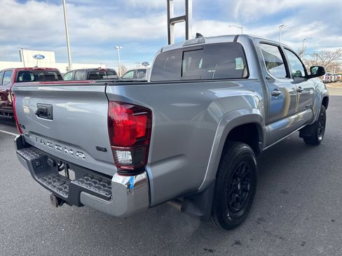 Used 2022 Toyota Tacoma 4x4 Double Cab image 6