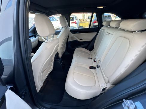 Used 2017 BMW X1 xDrive28i image 14