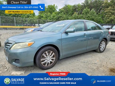 Used 2011 Toyota Camry LE FWD image 1