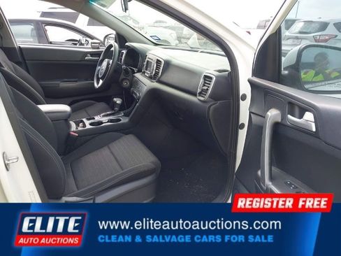 Used 2018 Kia Sportage LX image 10