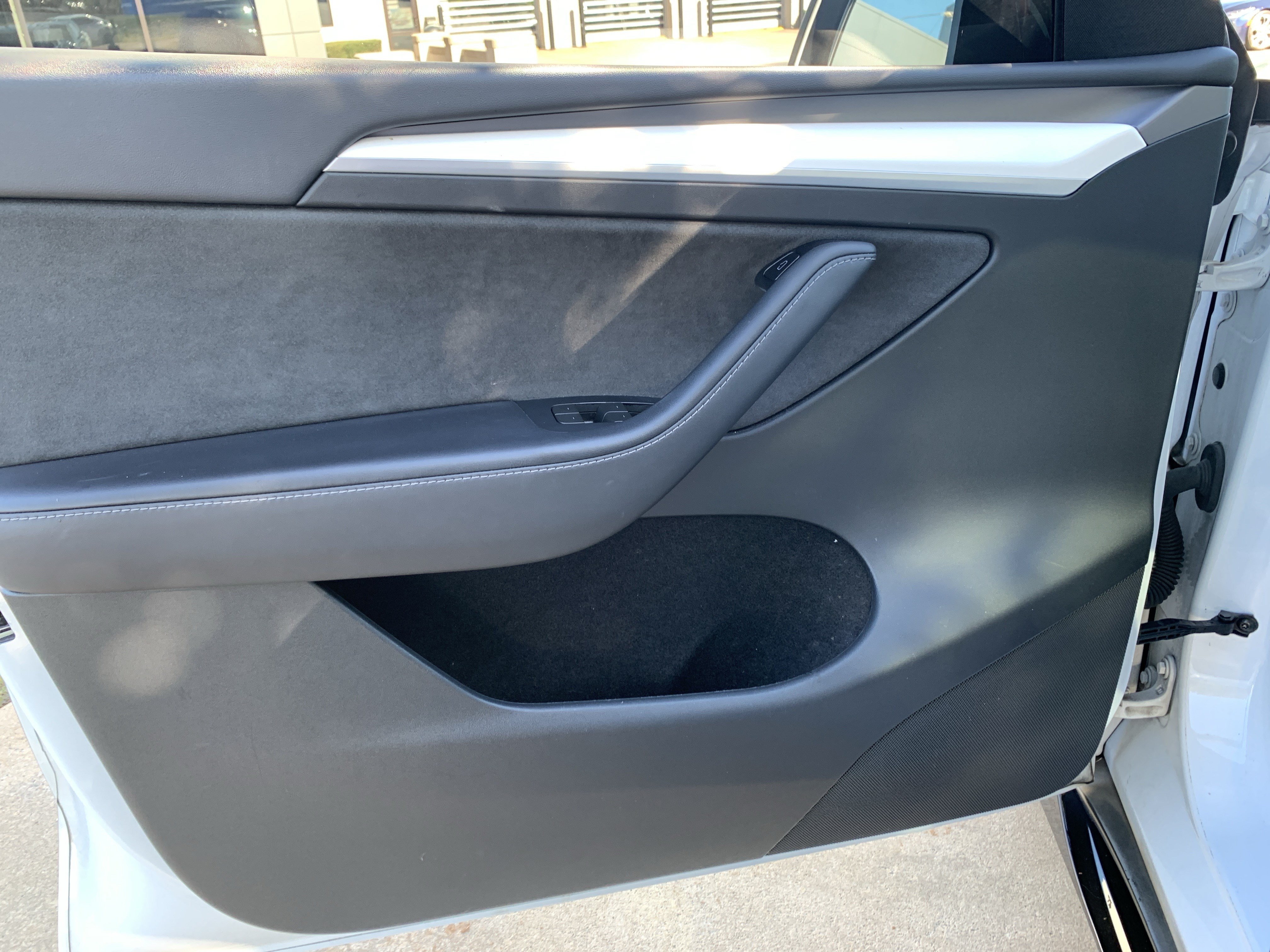 Used 2024 Tesla Model Y Long Range AWD/4WD image 14