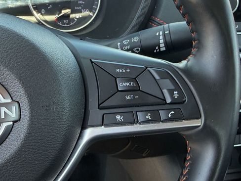 Used 2025 Nissan Sentra SR FWD image 21
