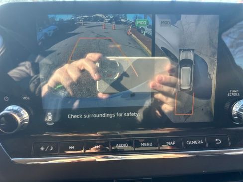 Used 2024 Mitsubishi Outlander SE image 9