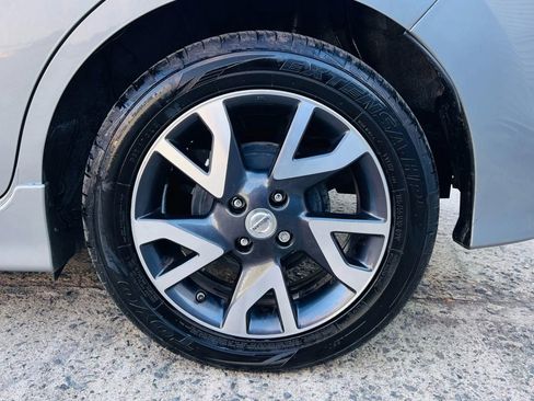 Used 2015 Nissan Versa Note SR w/ Chrome Package image 36