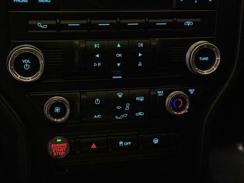 Used 2018 Ford Mustang GT w/ Black Accent Pkg RWD image 30