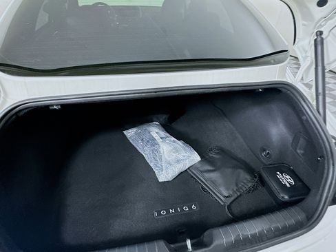 Used 2024 Hyundai Ioniq 6 SE image 28
