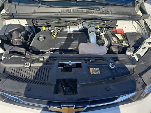 Used 2022 Chevrolet Trax LS w/ Tint and Cruise Package image 29