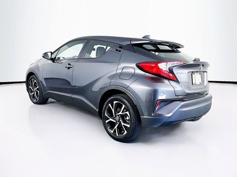 Used 2022 Toyota C-HR XLE image 7