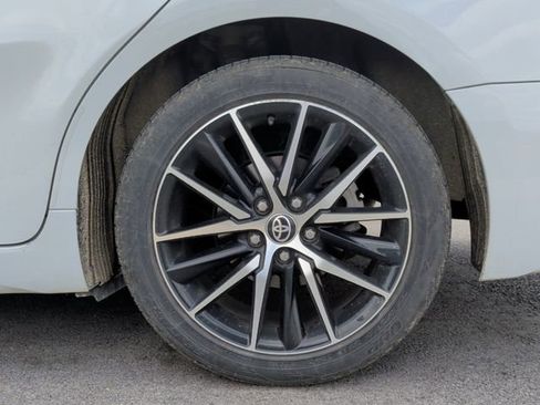 Used 2023 Toyota Camry SE image 8