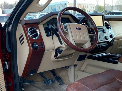 Used 2014 Ford F350 King Ranch w/ King Ranch w/Chrome Package image 13
