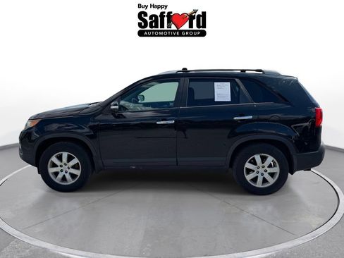 Used 2011 Kia Sorento 2WD w/ Convenience Pkg image 4
