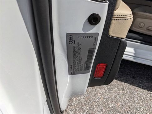 Used 2022 Audi A4 2.0T Premium Plus w/ Premium Plus Package image 37