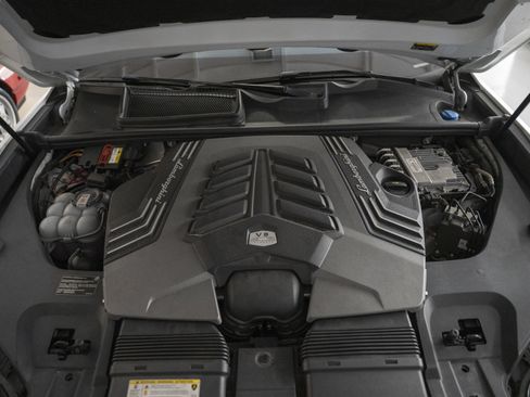 Used 2021 Lamborghini Urus image 47